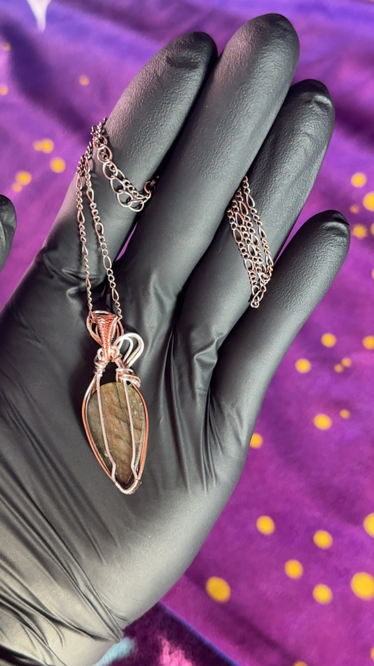 Gold Sheen Labradorite Pendant