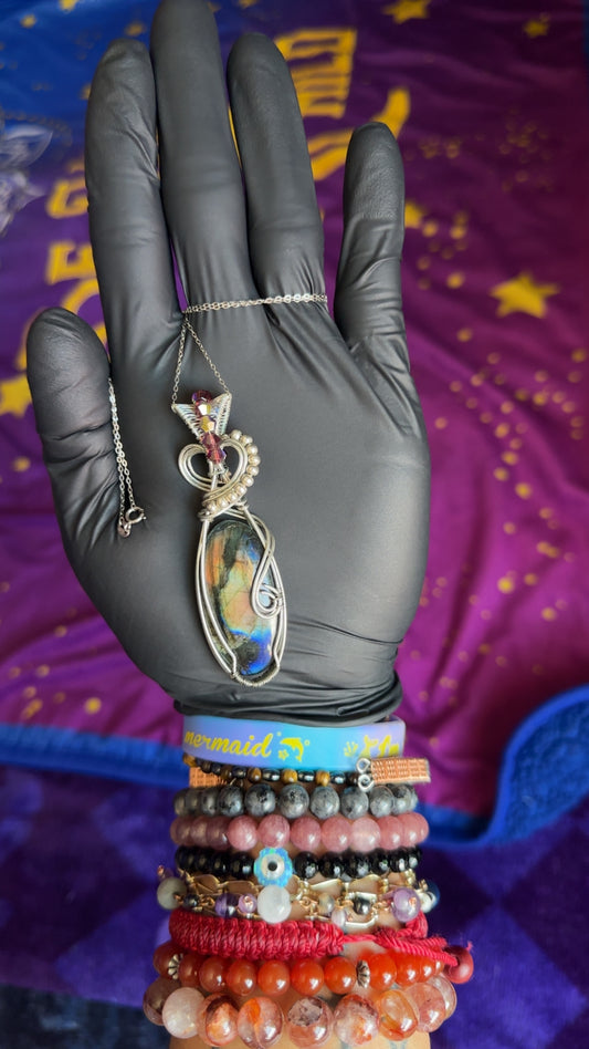 Flashy Labradorite Pendant with Purple Accent Beads