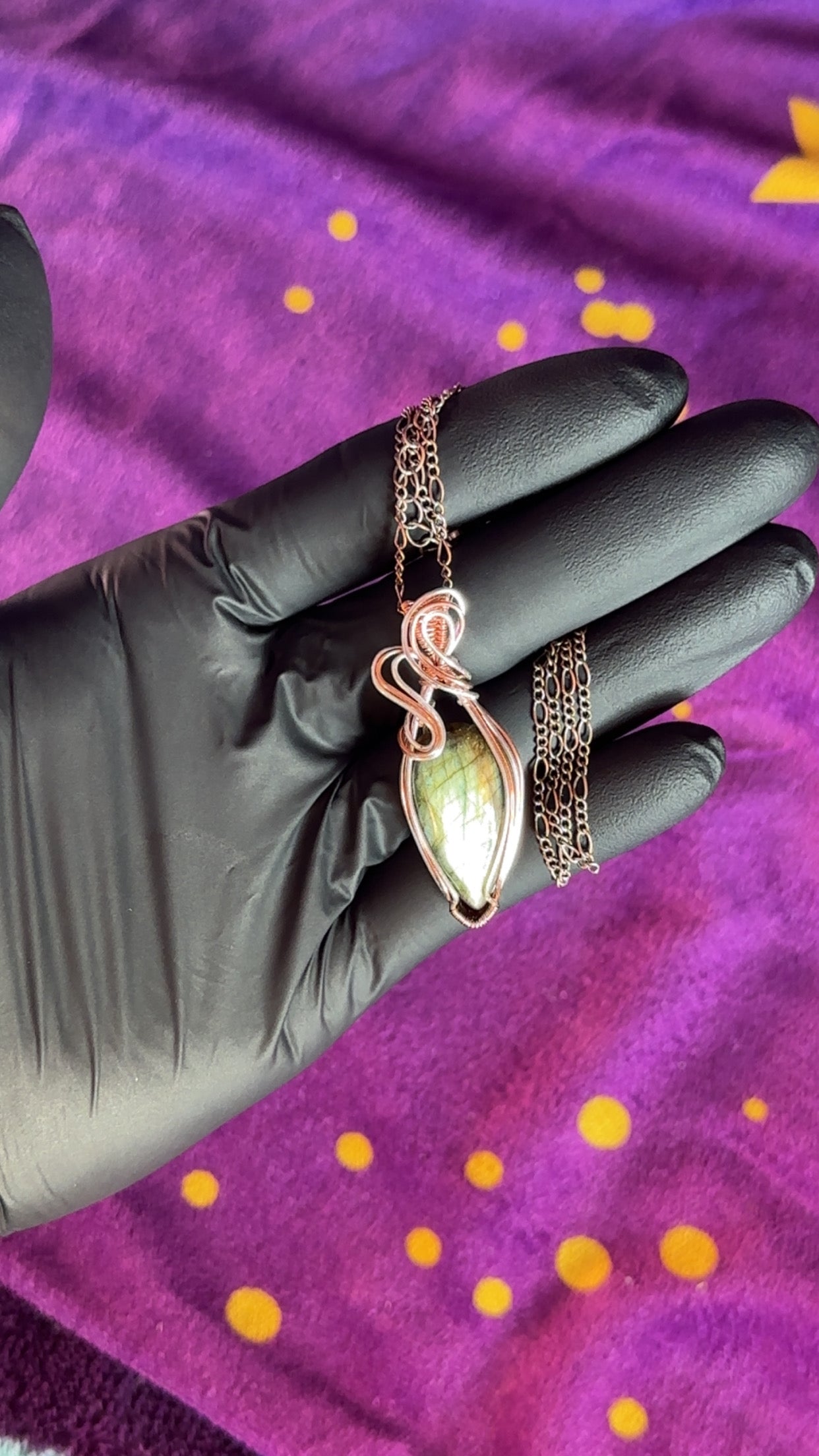 Gold Sheen Labradorite Pendant