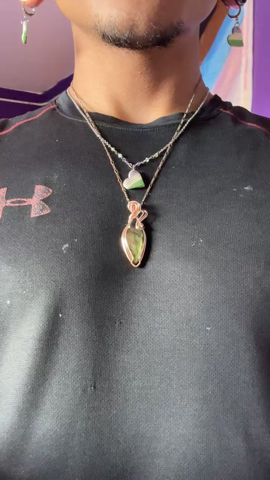 Gold Sheen Labradorite Pendant